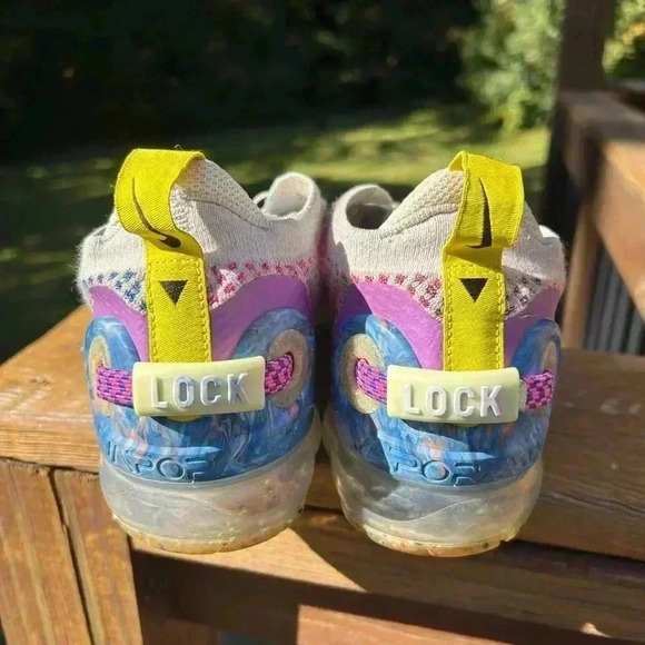 Nike Air VaporMax 2020 Flyknit Men’s 7.5 CJ6740-001 Platinum Multi Color - Picture 3 of 6